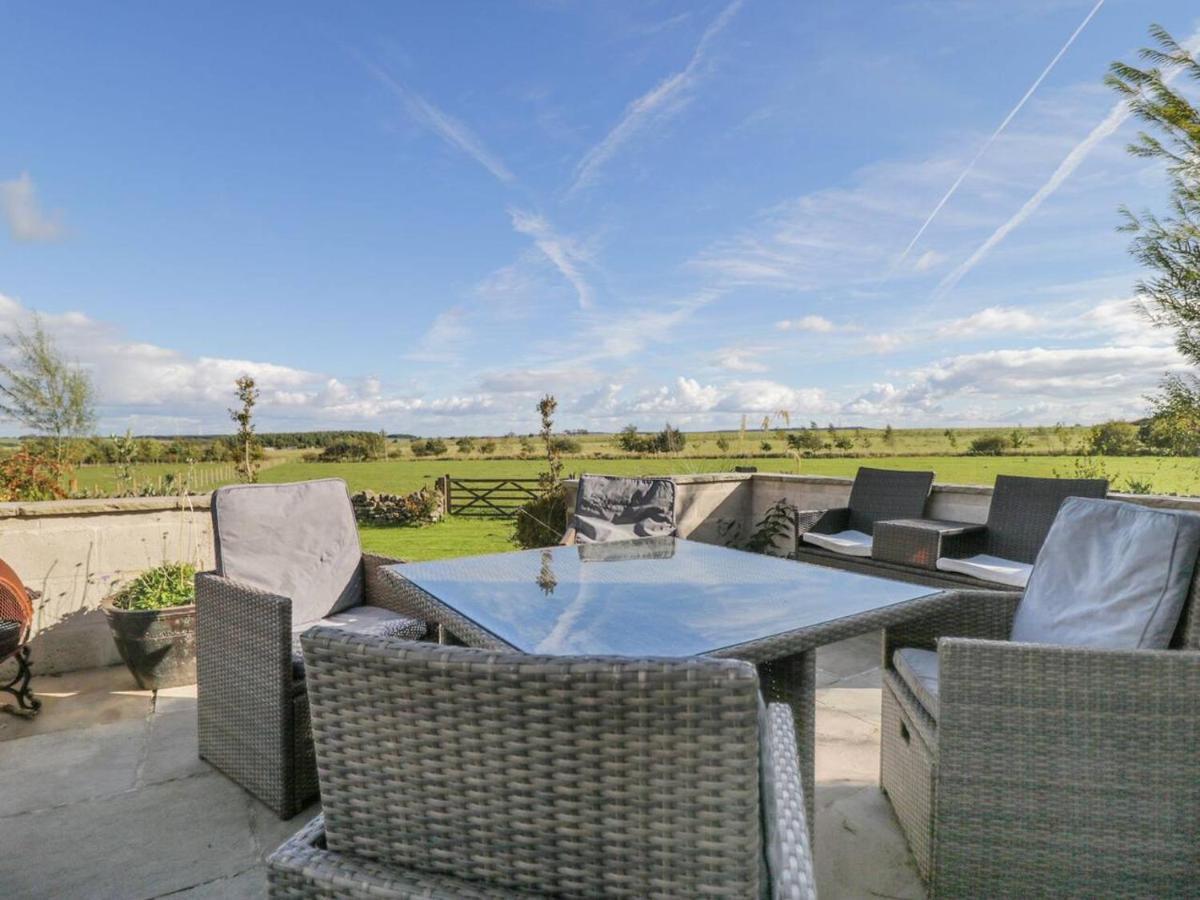 Meagill Farmhouse Hot Tub Bbq Hut Villa Otley  Exterior photo